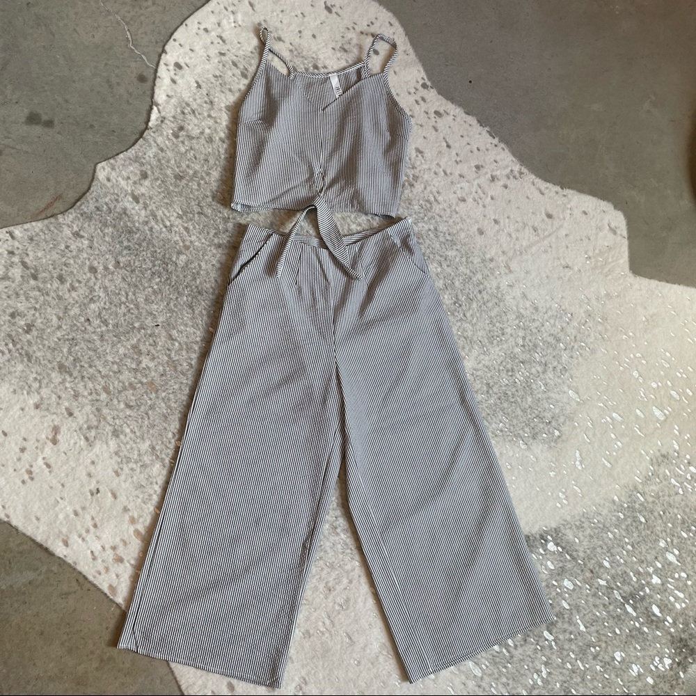 Jolie LA - Two Piece Seersucker Set